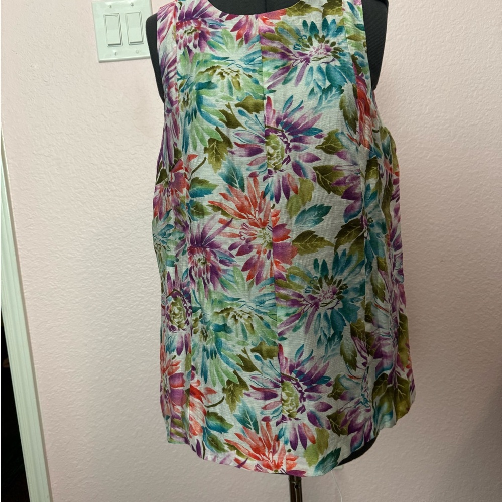 LOFT Floral Sleeveless Top
